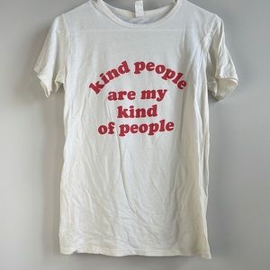 Small Graphic statement tee. Cream and red